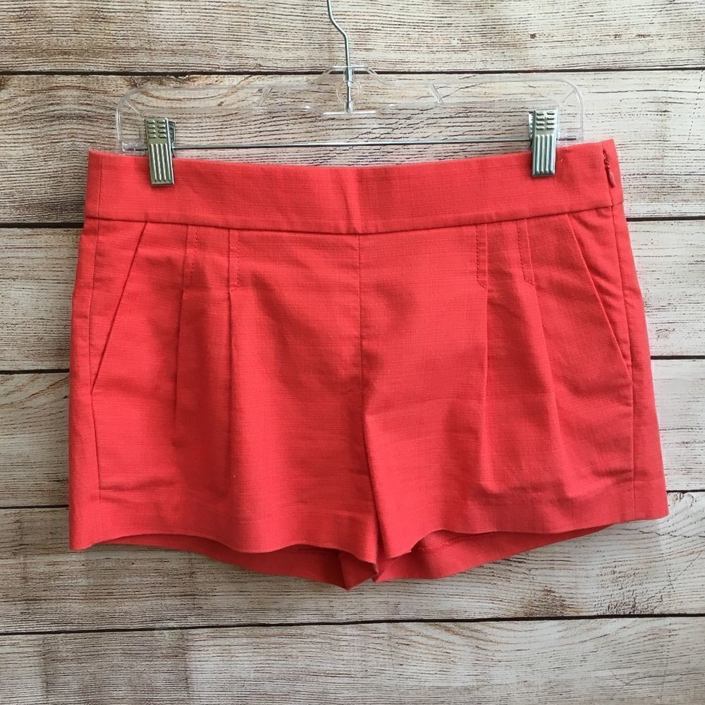 ‎J CREW SHORTS IN VIBRANT CORAL